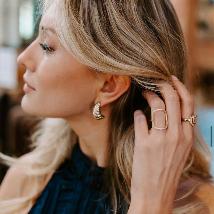 Gold hoop earrings minimalist style,
Silver stud earrings everyday wear,
Pearl drop earrings elegant outfit,
Gemstone huggie earrings vibrant look,
Dainty chain earrings modern chic,
Boho tassel earrings festival vibe,
Crystal dangle earrings evening style,
Rose gold mini hoops soft shine,
Textured stud earrings boutique appeal,
Colorful beaded earrings artisan touch,
Statement earrings bold trendy fashion,
Wholesale earrings for boutiques selection