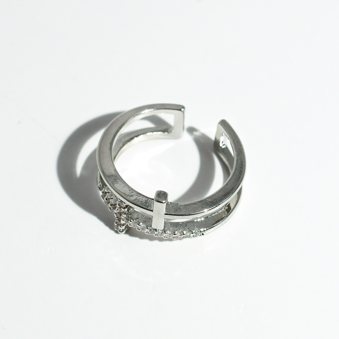 hypoallergenic ring, waterproof ring, tarnish free jewelry, boutique wholesale jewelry, dainty gold ring, gemstone statement ring, sparkly cubic zirconia ring, high quality jewelry gifts, elegant gold plated ring, trendy fashion ring, pastel gemstone ring,silver cross ring