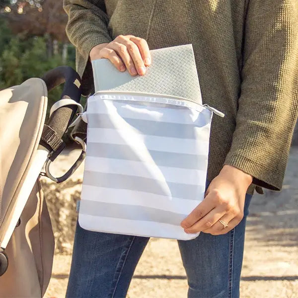 On-the-Go Changing Clutch