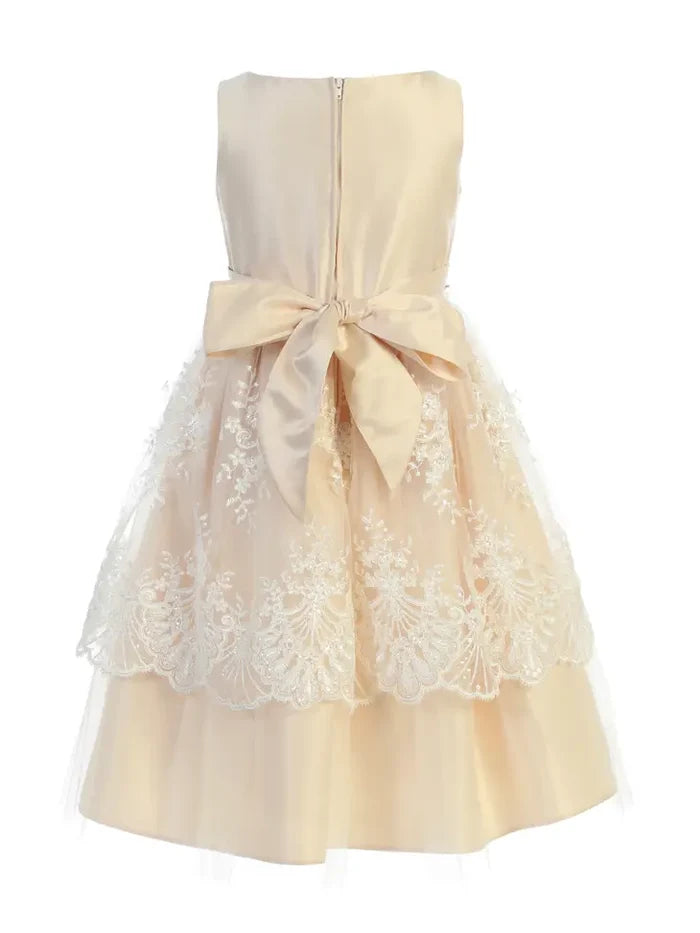Satin and lace peplum with tulle