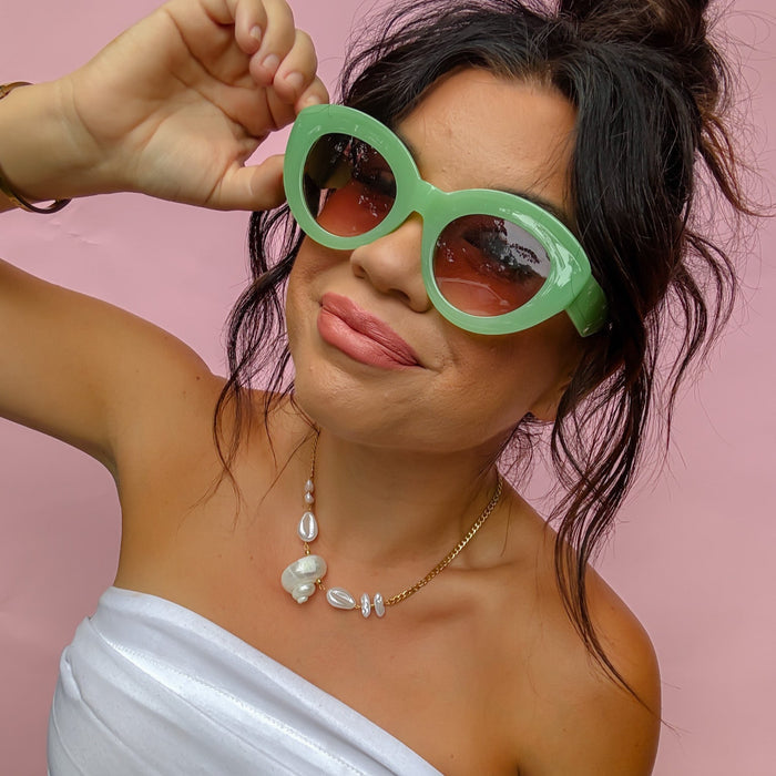 Colorful charms gold necklace featuring gemstone details, layered jewelry design, trendy accessory for women’s jewelry collections, boutique wholesale fashion necklace that is hypoallergenic, tarnish free, and waterproof jewelry with a cute aesthetic statement style,pearls
