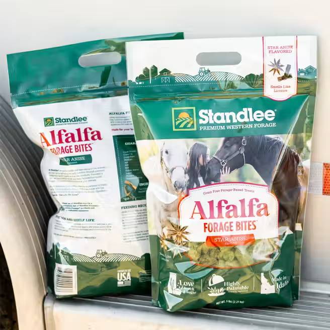 Standlee Premium Western Forage Alfalfa Forage Bites Star Anise Flavored Horse Treats