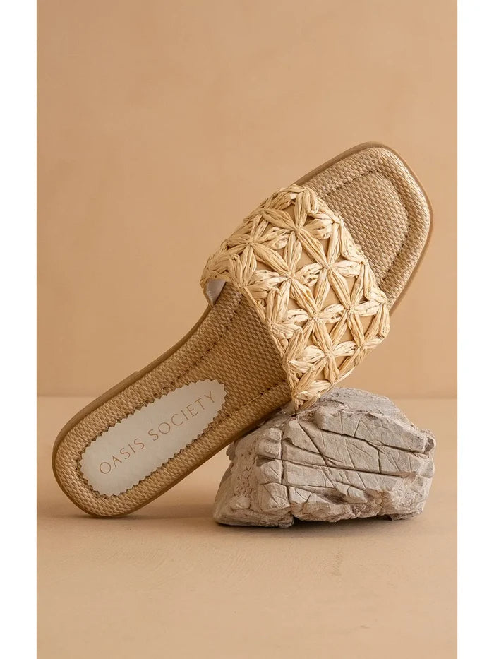 The Natasha | Natural Raffia Slide with Woven Basket