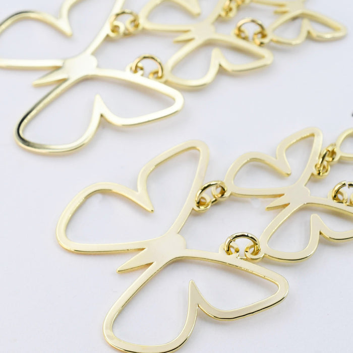 Gold hoop earrings minimalist style,
Silver stud earrings everyday wear,
Pearl drop earrings elegant outfit,
Gemstone huggie earrings vibrant look,
Dainty chain earrings modern chic,
Boho tassel earrings festival vibe,
Crystal dangle earrings evening style,
Rose gold mini hoops soft shine,
Textured stud earrings boutique appeal,
Colorful beaded earrings artisan touch,
Statement earrings bold trendy fashion,
Wholesale earrings for boutiques selection