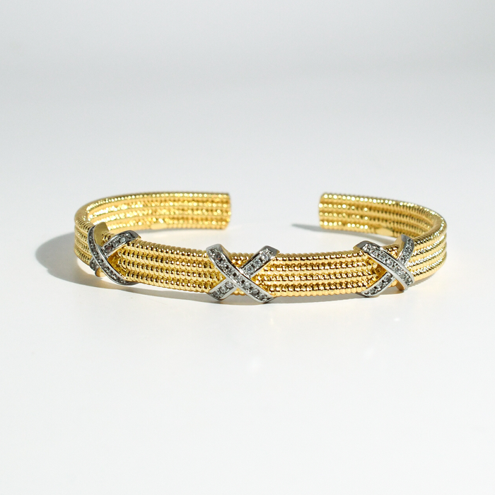 Modern bangle bracelet, Stylish minimalist bracelet, Sleek contemporary bangle, Polished chic bracelet, Clean modern bangle, Elegant simple bracelet, Smooth stylish bangle, Classic modern bracelet, Trendy sleek bangle, Refined minimalist bracelet, Contemporary chic bangle, Versatile modern bracelet
